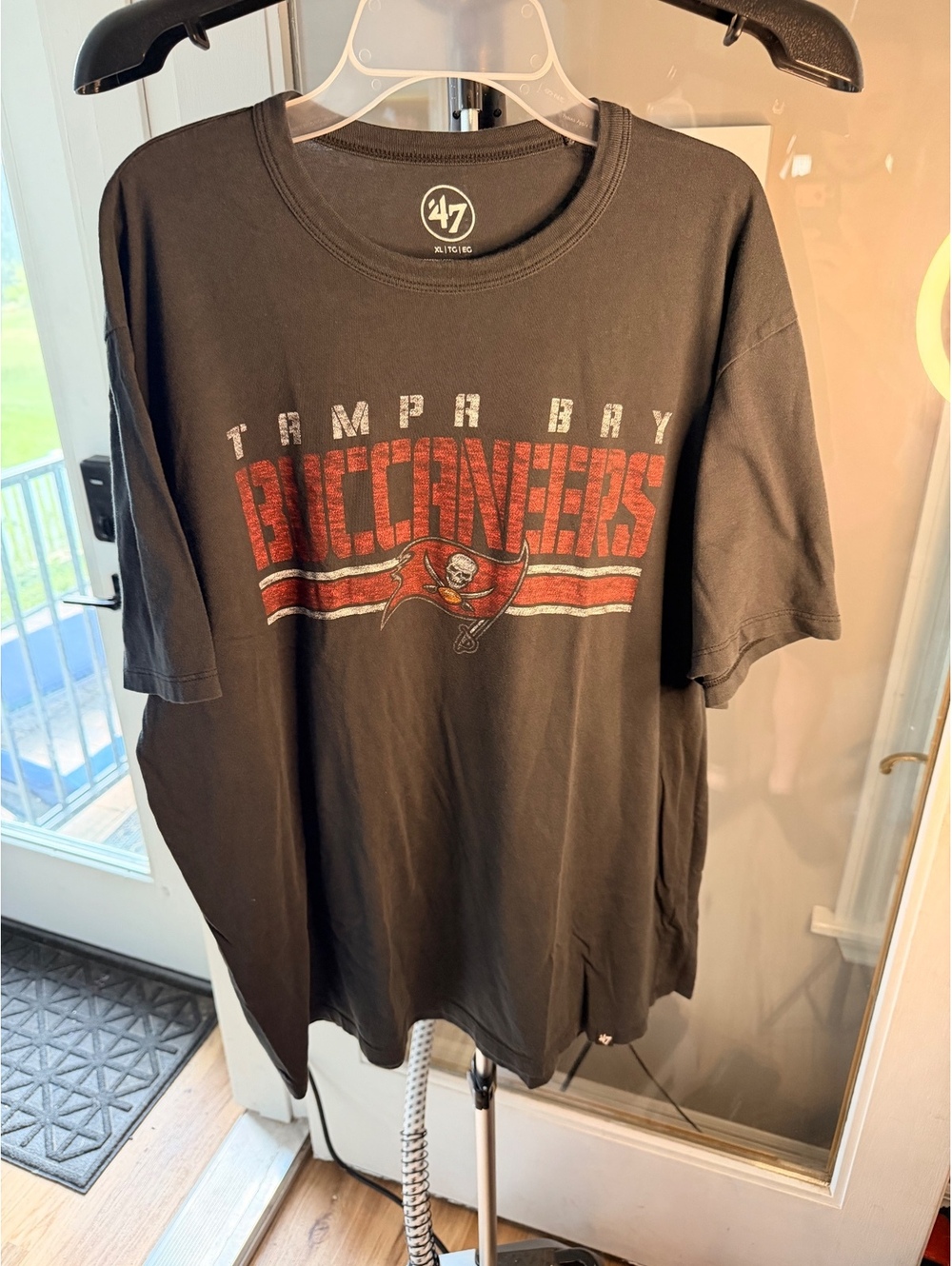 47 Tampa Bay Buccaneers Gray T Shirt